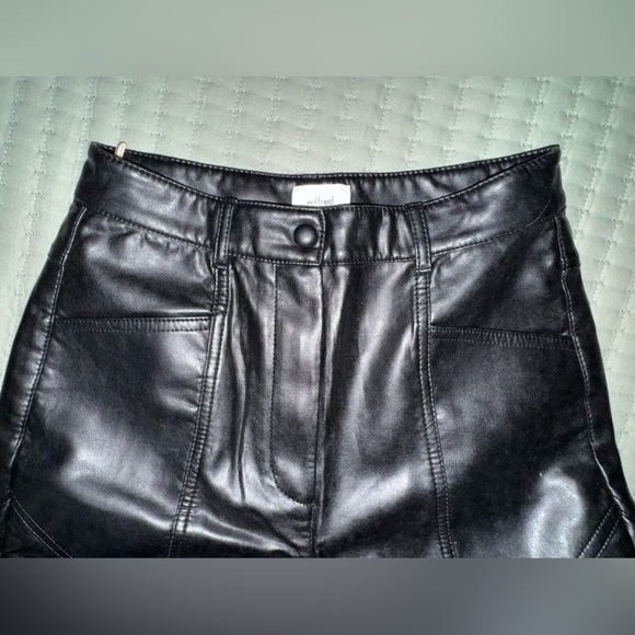 Aritzia Wilfred Melina Pants Womens Faux Leather Straight Leg Size 2 EUC - Picture 9 of 13